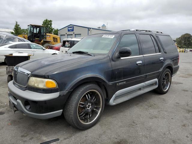 LINCOLN NAVIGATOR 1999 with VIN 5LMPU28A2XLJ18404 - Photo from auction