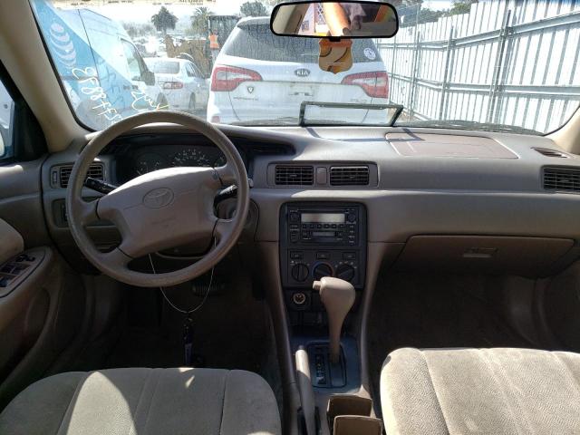 Photo 8 from auction – 2001 TOYOTA CAMRY with VIN 4T1BG22K01U829624