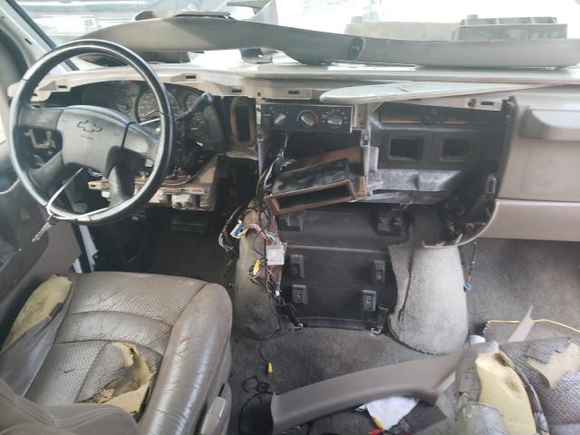 Photo 8 from auction – 2005 CHEVROLET EXPRESS G1 with VIN 1GBFG15T851207885