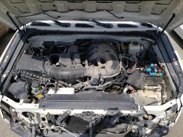 Photo 12 from auction – 2013 TOYOTA FJ CRUISER with VIN JTEBU4BF2DK167178