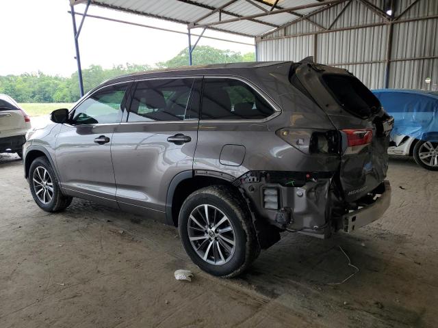 Photo 2 from auction – 2018 TOYOTA HIGHLANDER with VIN 5TDKZRFH1JS270224