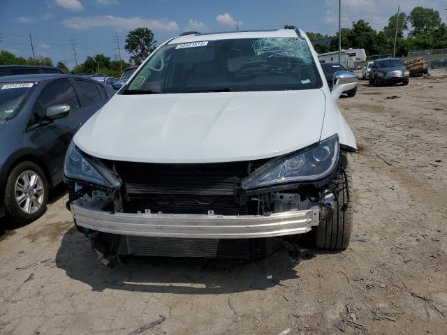Photo 5 from auction – 2017 CHRYSLER PACIFICA L with VIN 2C4RC1GG8HR751808