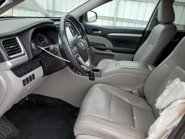 Photo 7 from auction – 2016 TOYOTA HIGHLANDER with VIN 5TDJKRFH3GS233703