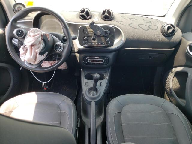 Photo 8 from auction – 2017 SMART FORTWO with VIN WMEFJ9BA3HK236080