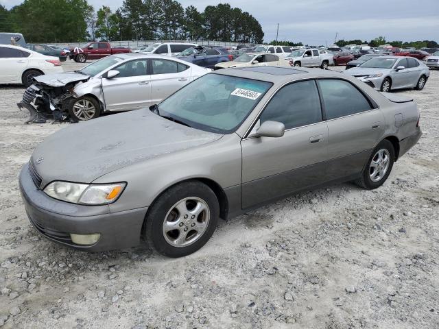 LEXUS ES 300 1998 with VIN JT8BF28G6W5034572 - Photo from auction