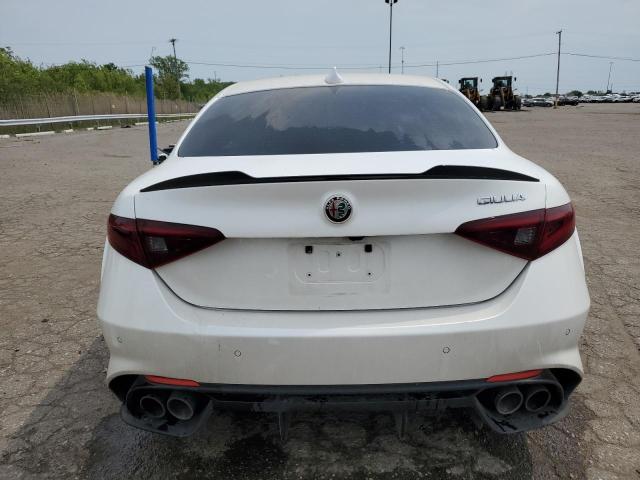Photo 6 from auction – 2018 ALFA ROMEO GIULIA QUA with VIN ZARFAEAV4J7572735