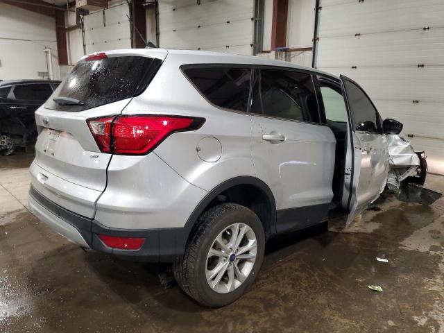 Photo 3 from auction – 2019 FORD ESCAPE SE with VIN 1FMCU9GD3KUC36857
