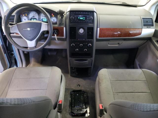 Photo 8 from auction – 2008 CHRYSLER TOWN & COU with VIN 2A8HR54PX8R658755
