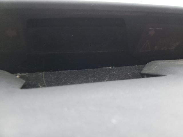 Photo 9 from auction – 2004 TOYOTA PRIUS with VIN JTDKB20U040024192