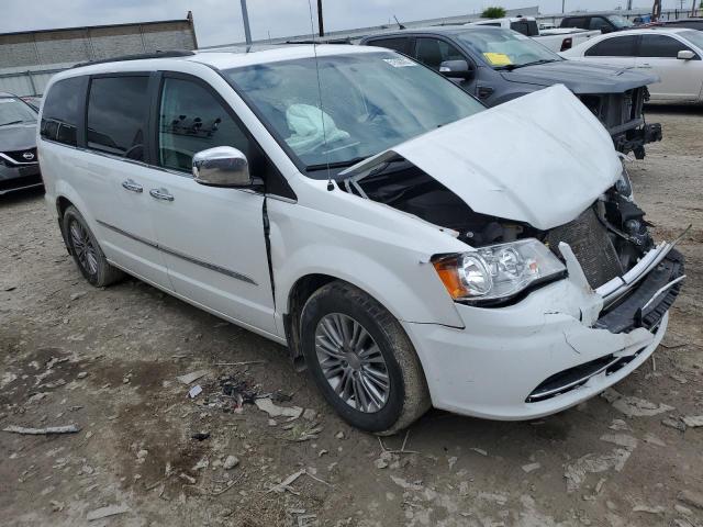 Photo 4 from auction – 2016 CHRYSLER TOWN & COU with VIN 2C4RC1CG5GR120194