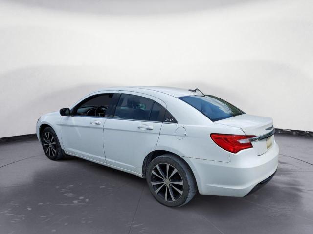 Zdjęcie 2 z aukcji – 2013 CHRYSLER 200 TOURIN z VIN 1C3CCBBB3DN512654