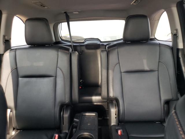Photo 10 from auction – 2017 TOYOTA HIGHLANDER with VIN 5TDJZRFHXHS393848