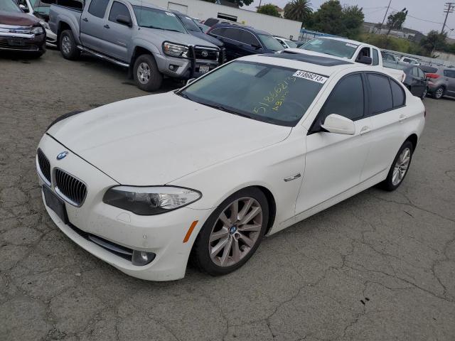 BMW 528 I 2011 with VIN WBAFR1C5XBC737413 - Photo from auction
