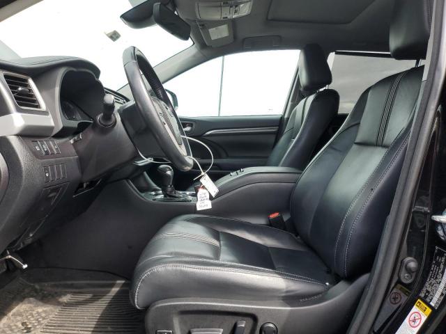 Фото 7 с аукциона – 2018 TOYOTA HIGHLANDER с VIN 5TDJZRFH4JS899603