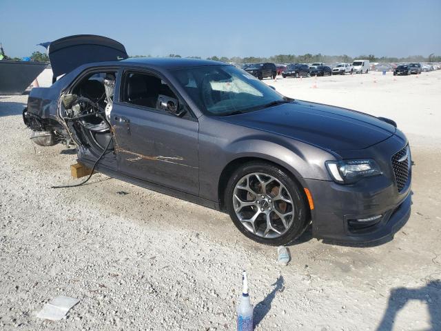 Photo 4 from auction – 2018 CHRYSLER 300 S with VIN 2C3CCABG1JH315668