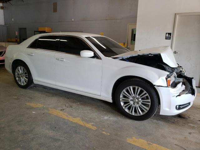 Photo 4 from auction – 2014 CHRYSLER 300 with VIN 2C3CCARG1EH323202