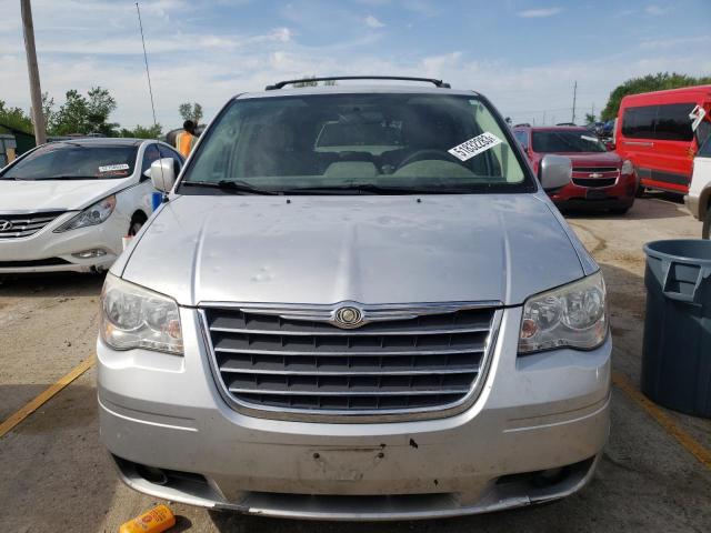 Photo 5 from auction – 2010 CHRYSLER TOWN & COU with VIN 2A4RR5D16AR206776