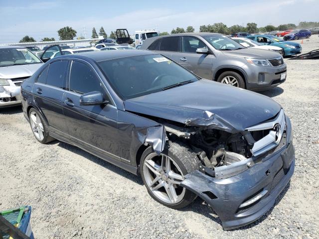 Photo 4 from auction – 2011 MERCEDES-BENZ C 300 with VIN WDDGF5EB0BR156855