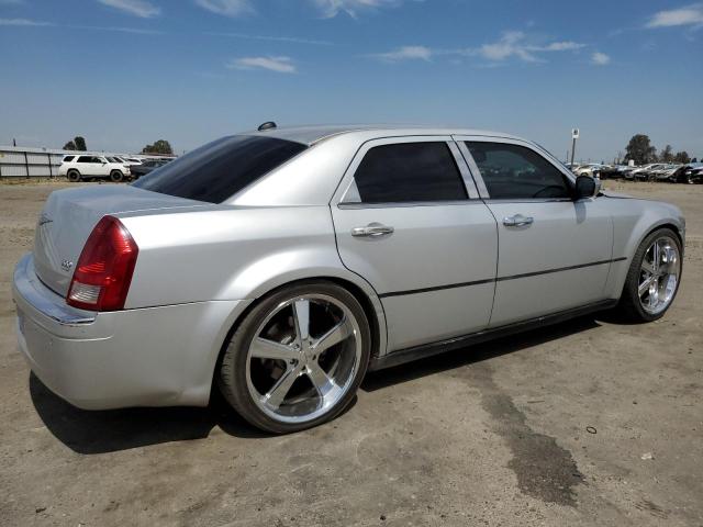 Photo 3 from auction – 2005 CHRYSLER 300 TOURIN with VIN 2C3AA53G65H636145
