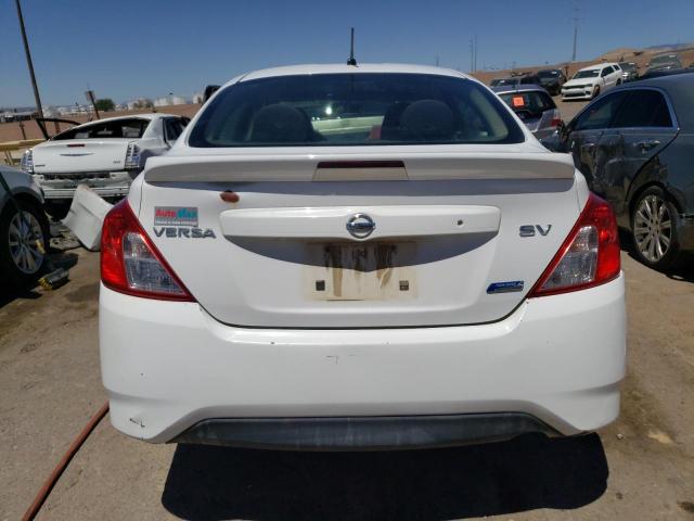 صورة رقم 6 من المزاد - 2015 NISSAN VERSA S مع VIN 3N1CN7AP2FL890163