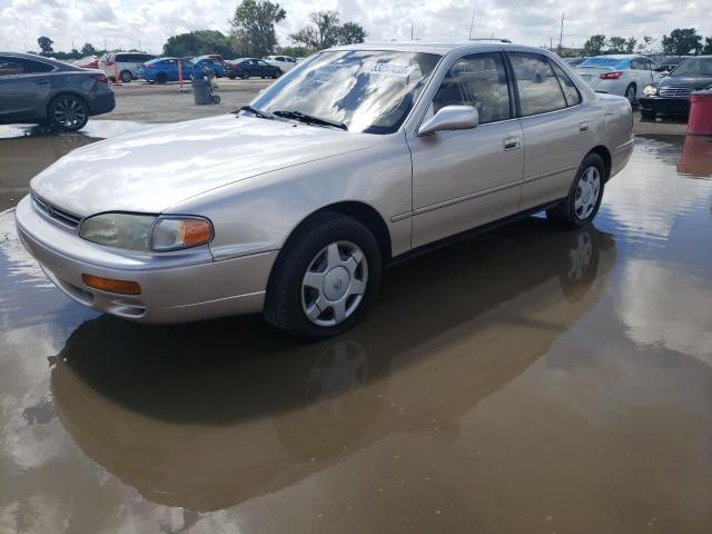 TOYOTA CAMRY LE 1995 with VIN JT2GK12E9S0124299 - Photo from auction