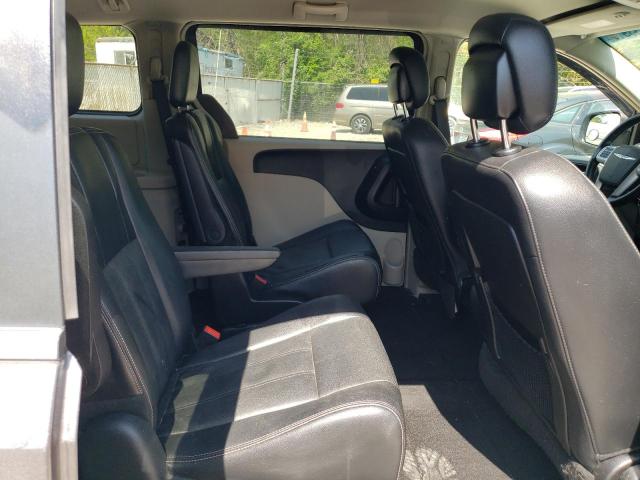 Photo 11 from auction – 2015 CHRYSLER TOWN & COU with VIN 2C4RC1BG6FR544970
