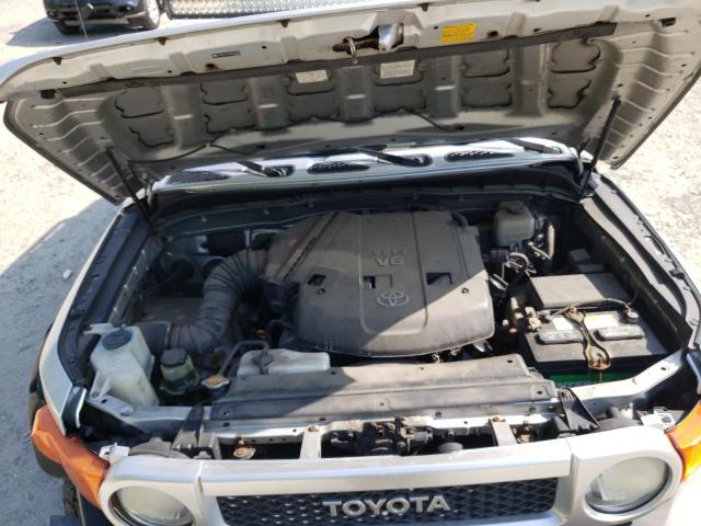 Photo 12 from auction – 2007 TOYOTA FJ CRUISER with VIN JTEBU11F470010669