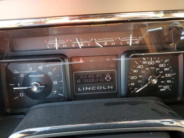 Photo 9 from auction – 2011 LINCOLN NAVIGATOR with VIN 5LMJJ2H51BEJ05724