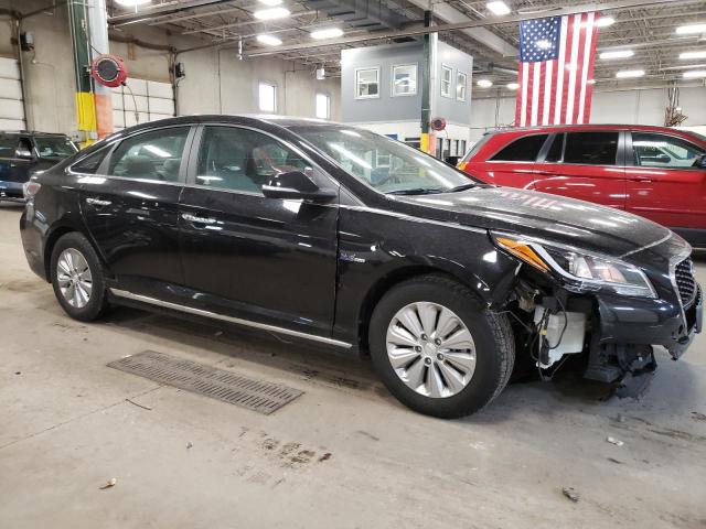 Photo 4 from auction – 2017 HYUNDAI SONATA HYB with VIN KMHE24L1XHA044083