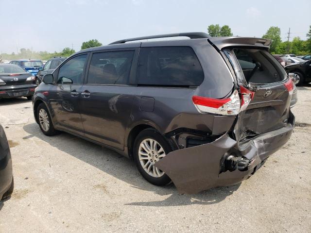 Photo 2 from auction – 2013 TOYOTA SIENNA XLE with VIN 5TDYK3DC6DS291884