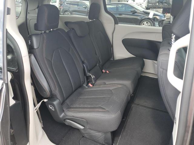 Photo 11 from auction – 2017 CHRYSLER PACIFICA T with VIN 2C4RC1DG4HR501034