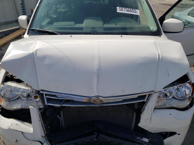Photo 12 from auction – 2010 CHRYSLER TOWN & COU with VIN 2A4RR5D19AR359474