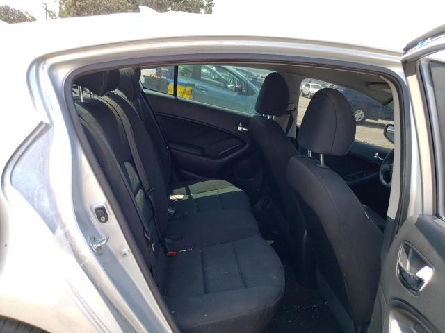 Photo 10 from auction – 2016 KIA FORTE LX with VIN KNAFK4A61G5615245