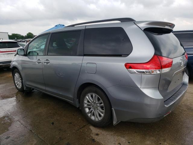 Photo 2 from auction – 2011 TOYOTA SIENNA XLE with VIN 5TDYK3DC9BS112671