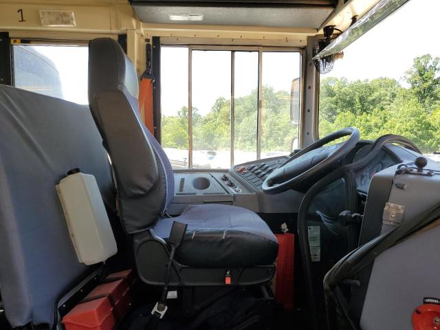 Photo 7 from auction – 2019 IC CORPORATION 3000 CE with VIN 4DRBUC8N3KB093260