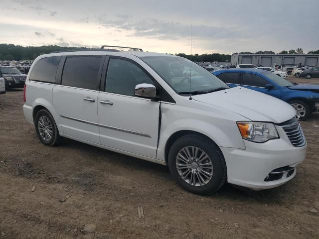 Photo 4 from auction – 2014 CHRYSLER TOWN & COU with VIN 2C4RC1CG9ER339009