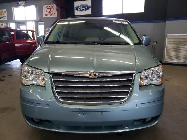 Photo 5 from auction – 2008 CHRYSLER TOWN & COU with VIN 2A8HR54PX8R658755
