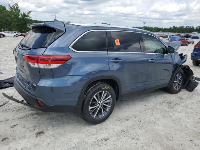 Photo 3 from auction – 2019 TOYOTA HIGHLANDER with VIN 5TDKZRFH1KS331220