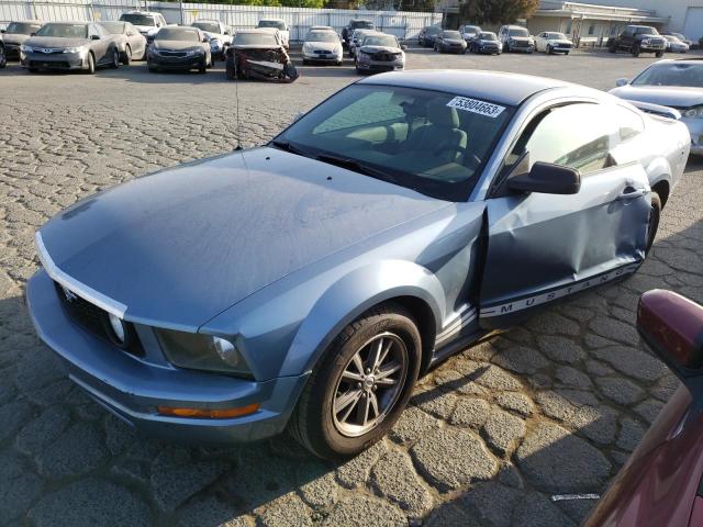 FORD MUSTANG 2005 with VIN 1ZVFT80N255105013 - Photo from auction