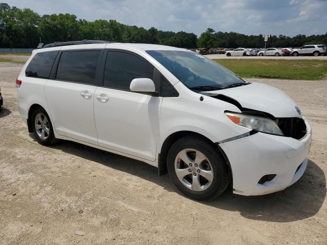 Photo 4 from auction – 2012 TOYOTA SIENNA LE with VIN 5TDKK3DC5CS191649