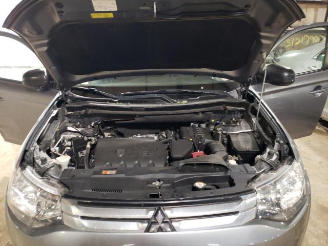 Photo 11 from auction – 2015 MITSUBISHI OUTLANDER with VIN JA4AD2A32FZ010511