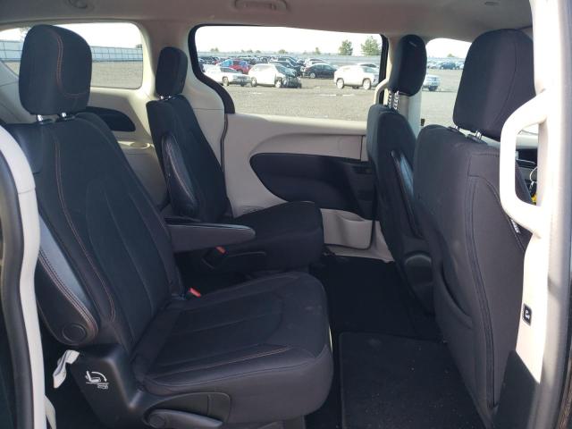 Photo 11 from auction – 2017 CHRYSLER PACIFICA T with VIN 2C4RC1DG2HR654981