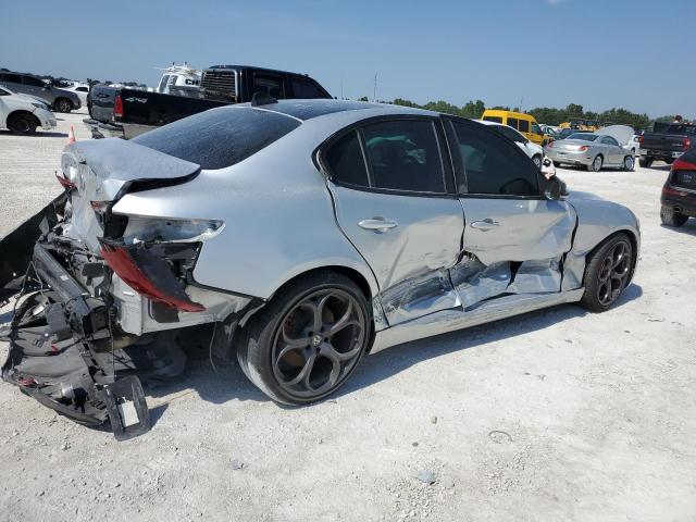 Photo 3 from auction – 2018 ALFA ROMEO GIULIA TI with VIN ZARFAECN1J7564055