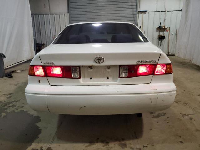 Photo 6 from auction – 2001 TOYOTA CAMRY CE with VIN 4T1BG22K01U844575