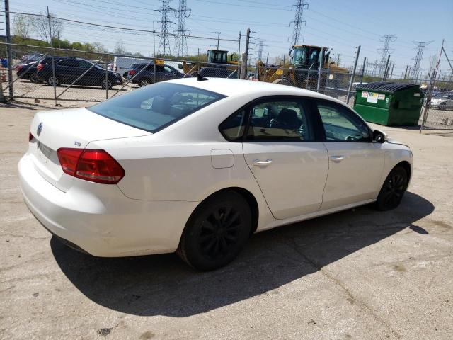 Photo 3 from auction – 2015 VOLKSWAGEN PASSAT S with VIN 1VWAT7A3XFC019818