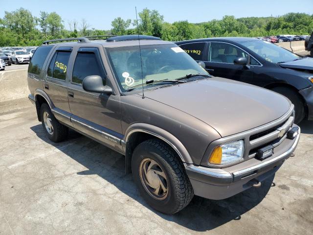 Photo 4 from auction – 1997 CHEVROLET BLAZER with VIN 1GNDT13W9V2146446