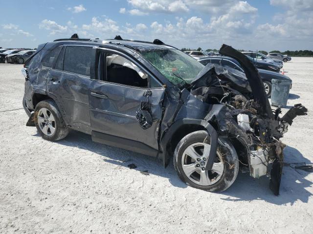 Photo 4 from auction – 2019 TOYOTA RAV4 XLE with VIN JTMP1RFV1KD024614