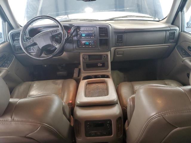 Photo 8 from auction – 2005 CHEVROLET AVALANCHE with VIN 3GNEK12Z35G120936