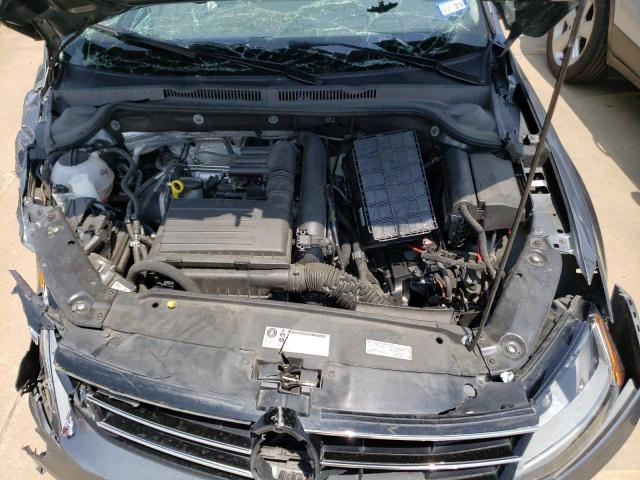 Photo 11 from auction – 2017 VOLKSWAGEN JETTA S with VIN 3VW2B7AJ3HM248607