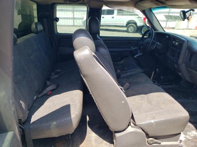 Photo 10 from auction – 2005 CHEVROLET SILVERADO with VIN 1GCEK19V05E262874